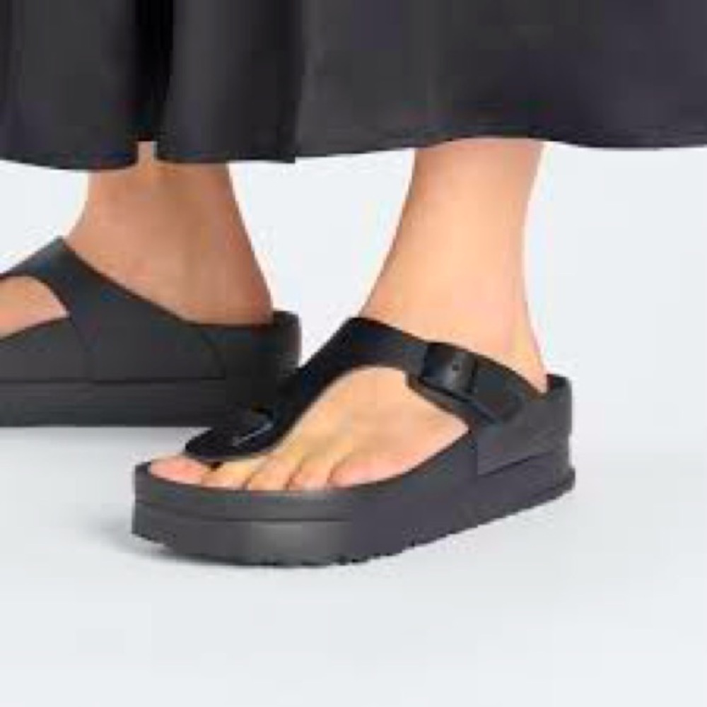 Papillio by Birkenstock. Black Gizeh Flex Platform Sandal. Sz 38 or US Sz 7-7.5